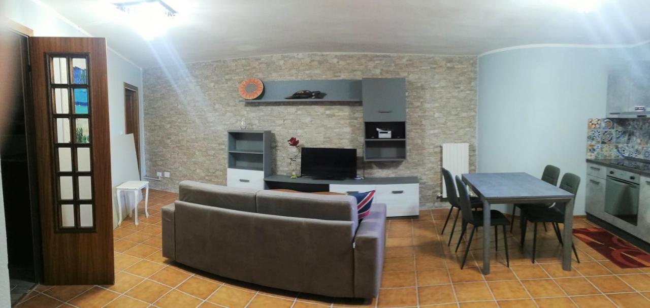 La Taverna Appartamento Scala A Chiocciola 福洛尼卡 外观 照片